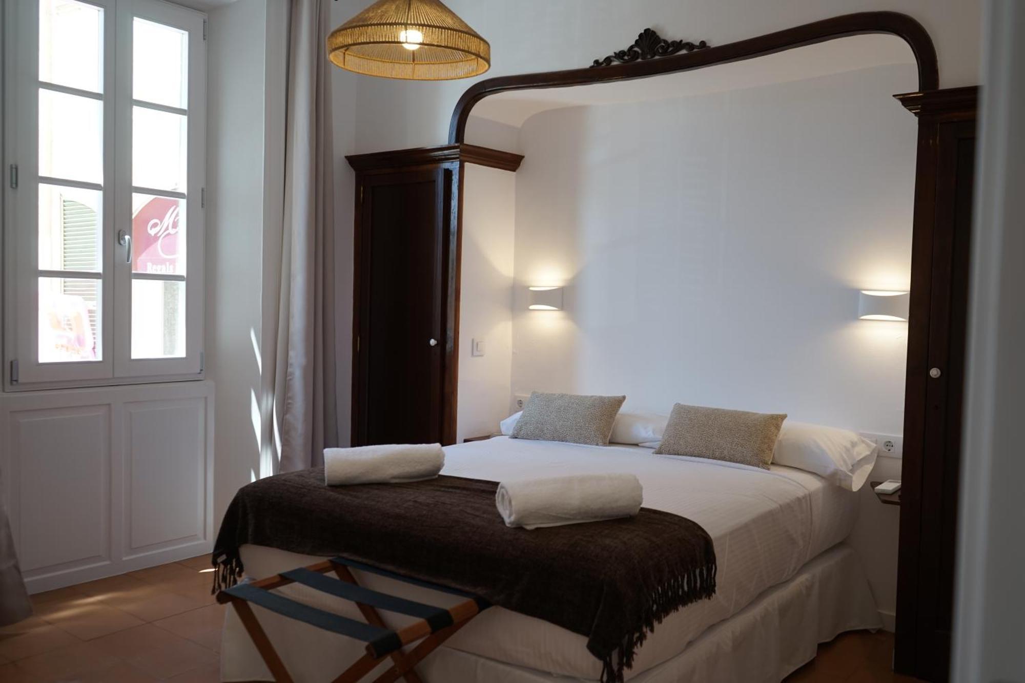 Es Mirador Hotel Ситадела Екстериор снимка